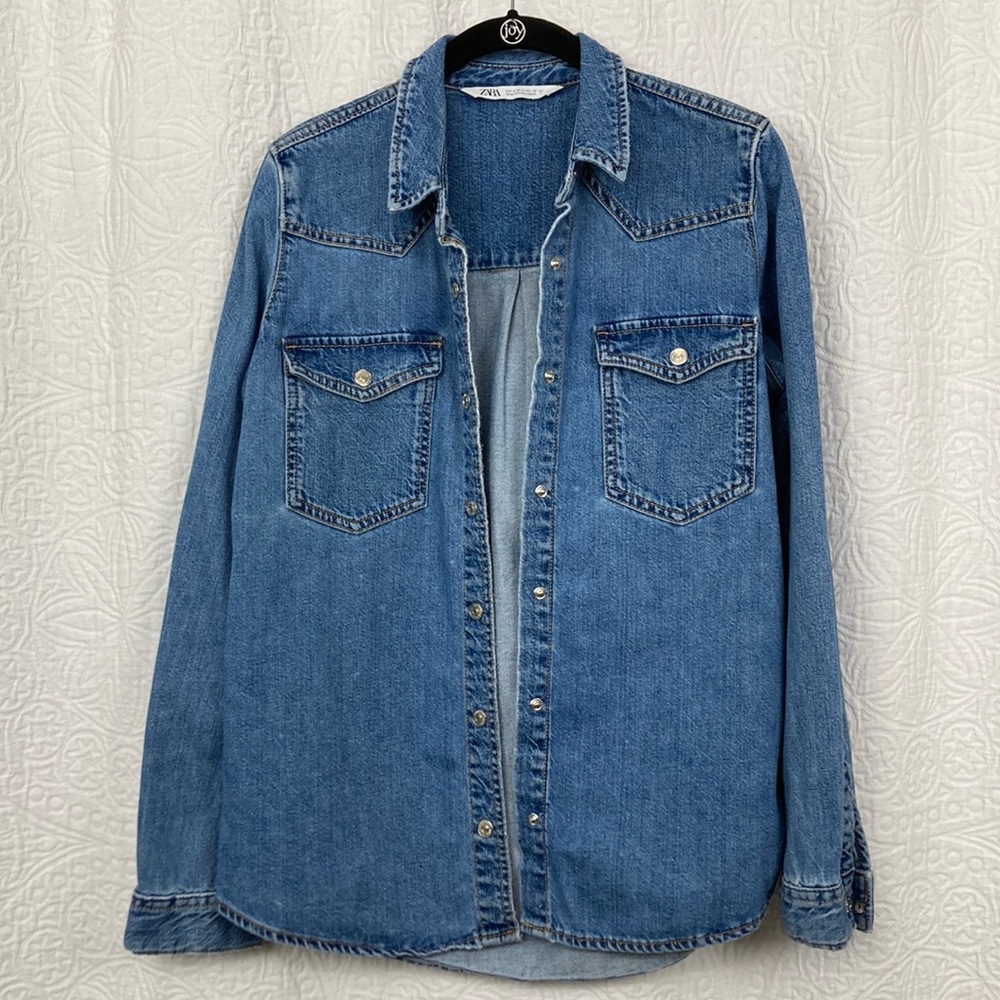 Zara Medium Blue Denim Button-Front Shirt